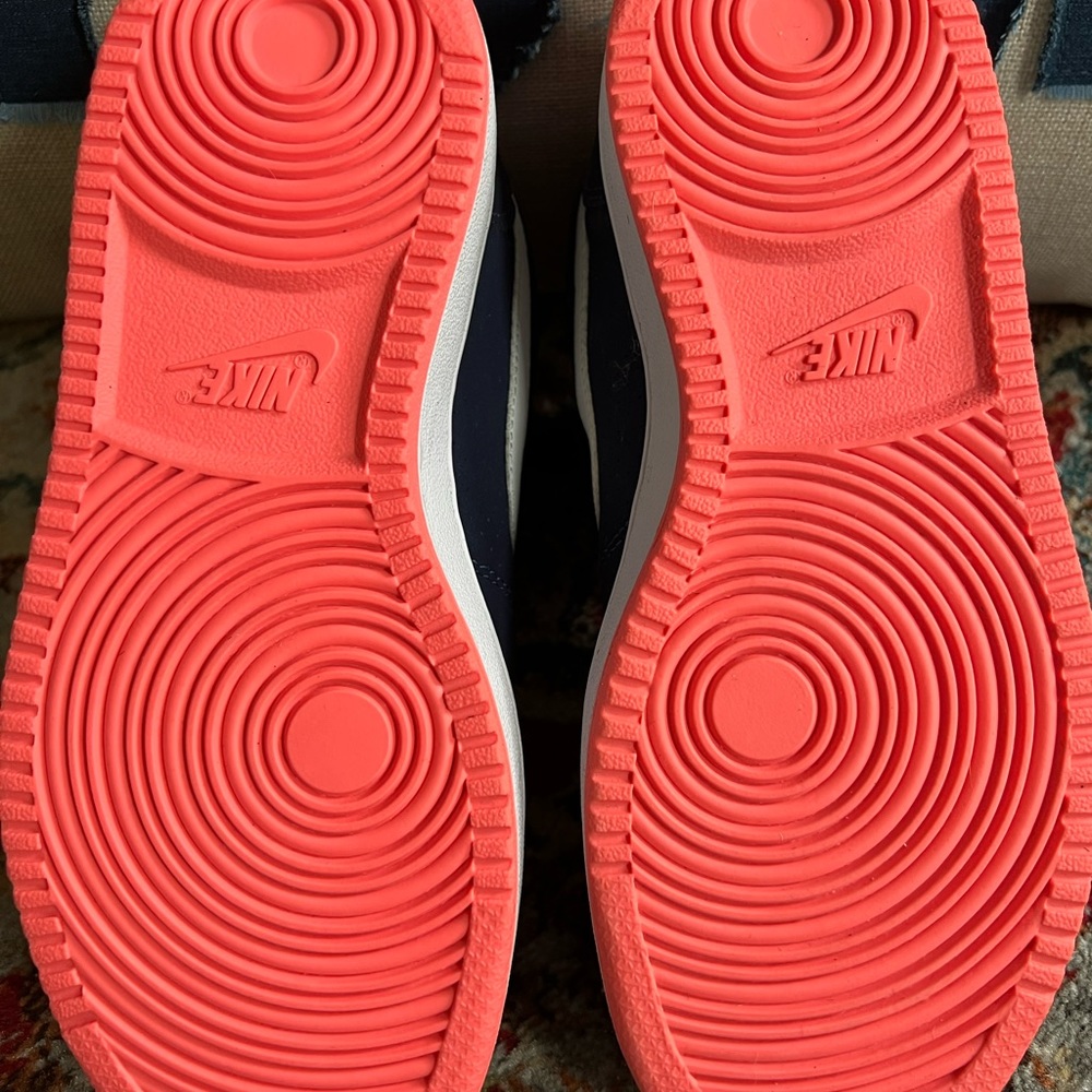 Nike Basketball Sneakers - Picture 3 of 8